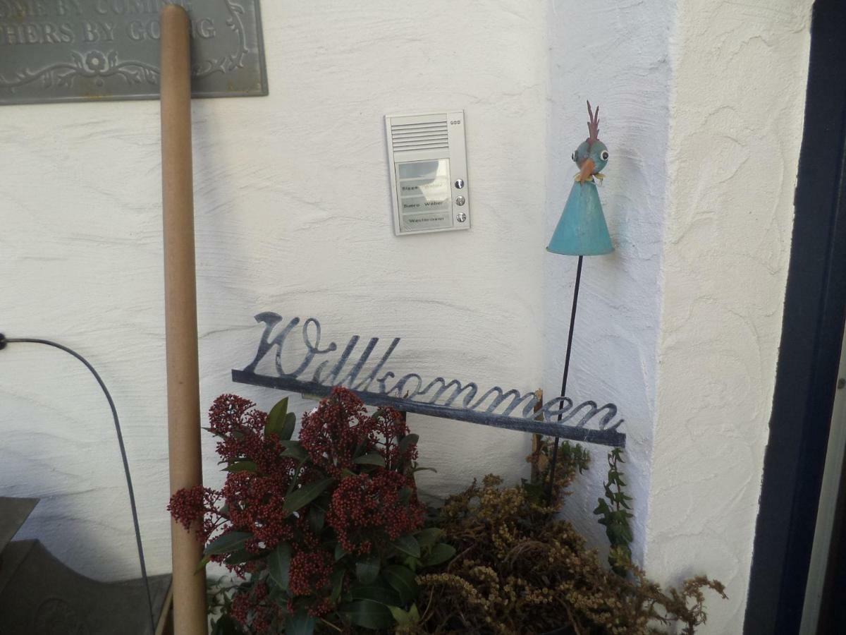 Ferienappartment Mit Schlafzimmer Farschweiler Exterior foto
