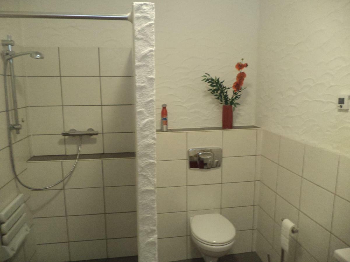Ferienappartment Mit Schlafzimmer Farschweiler Exterior foto